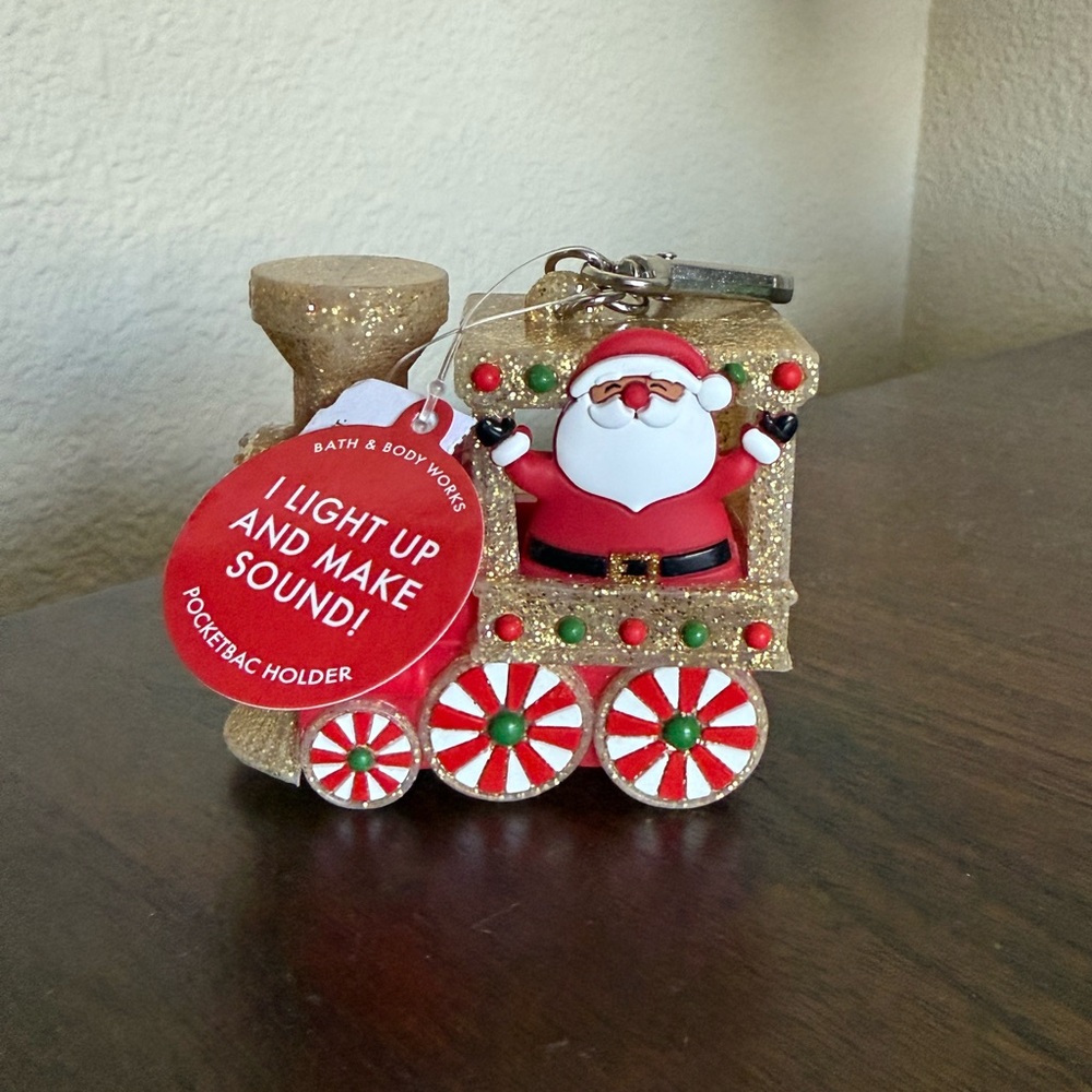 Bath and body works Santa in trail express pocketbac